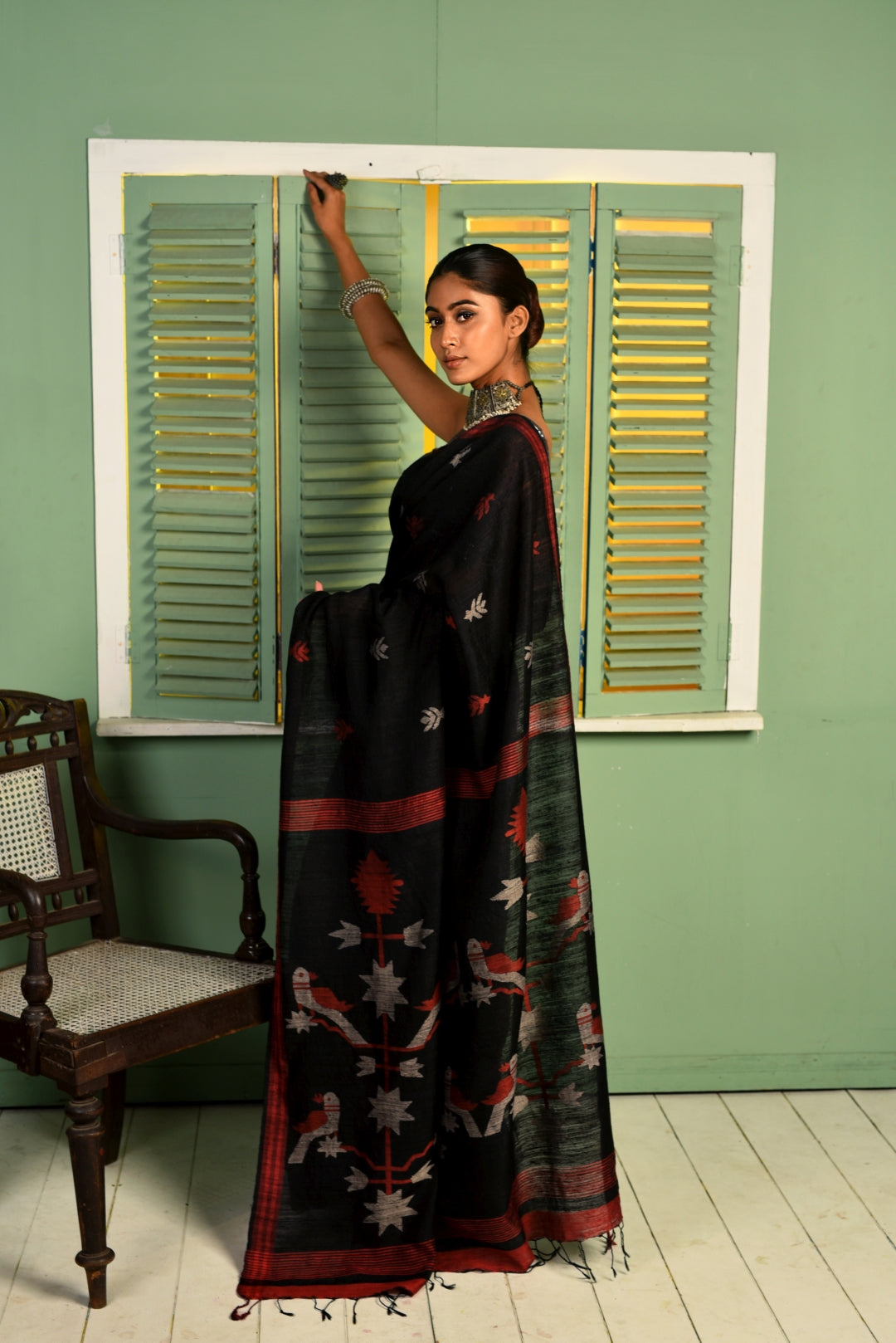 Black Pure Matka Silk Jamdani Handloom Saree