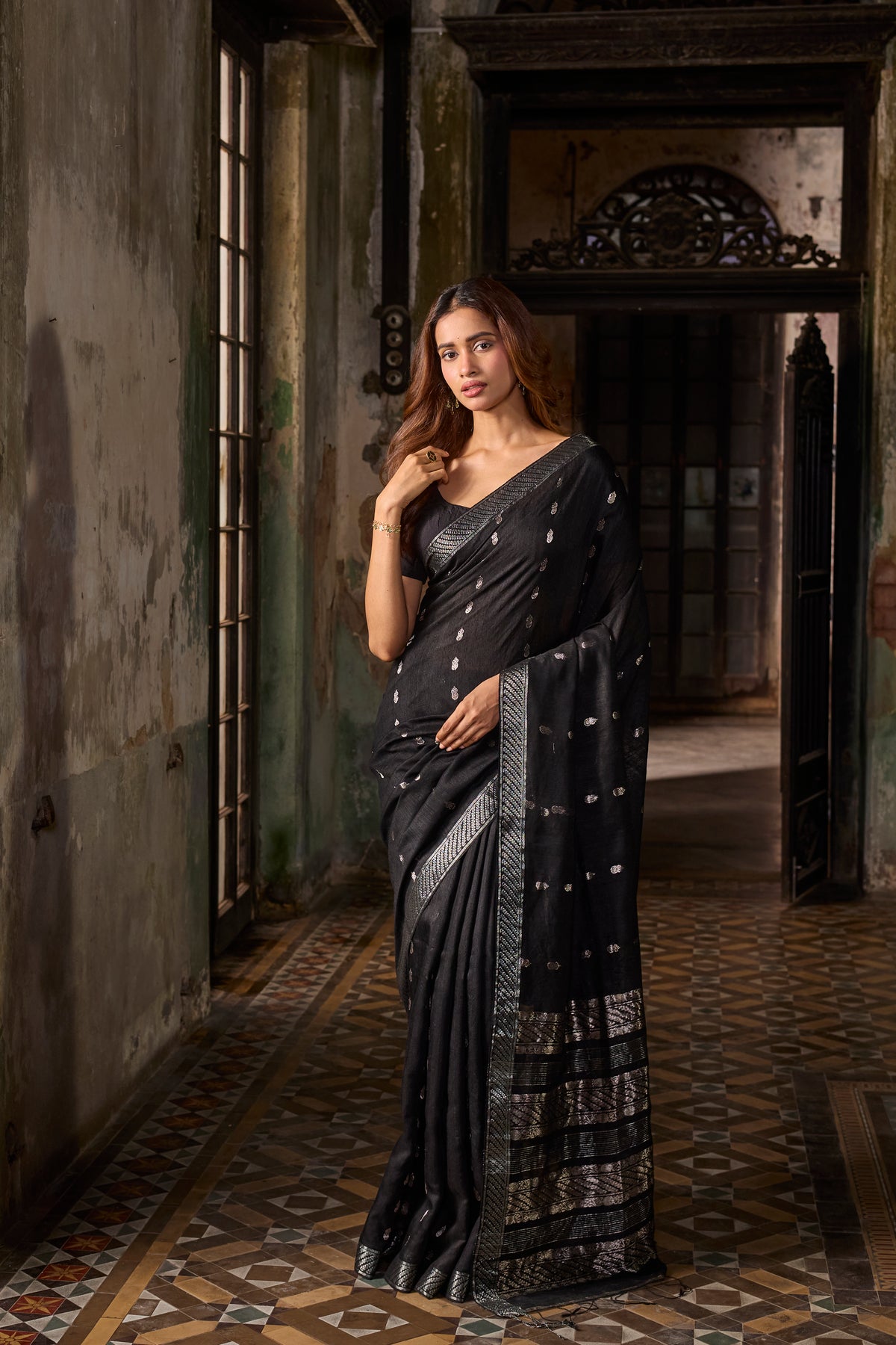 Black Pure Matka Silk Handloom Saree