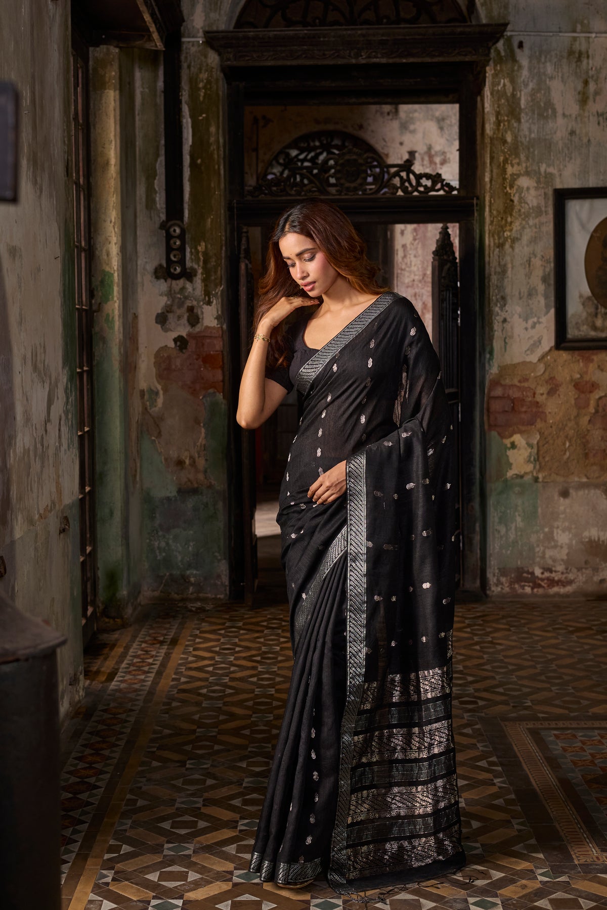 Black Pure Matka Silk Handloom Saree