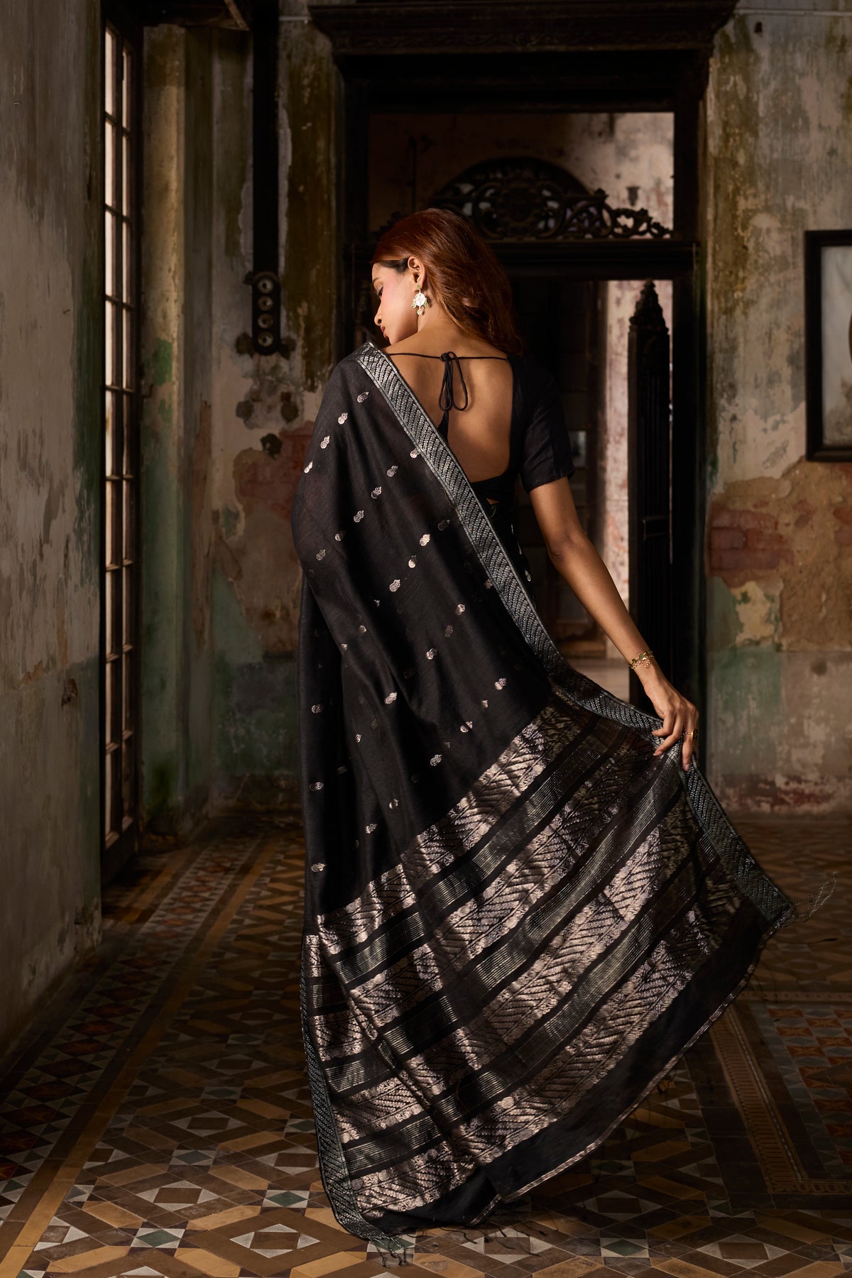 Black Pure Matka Silk Handloom Saree