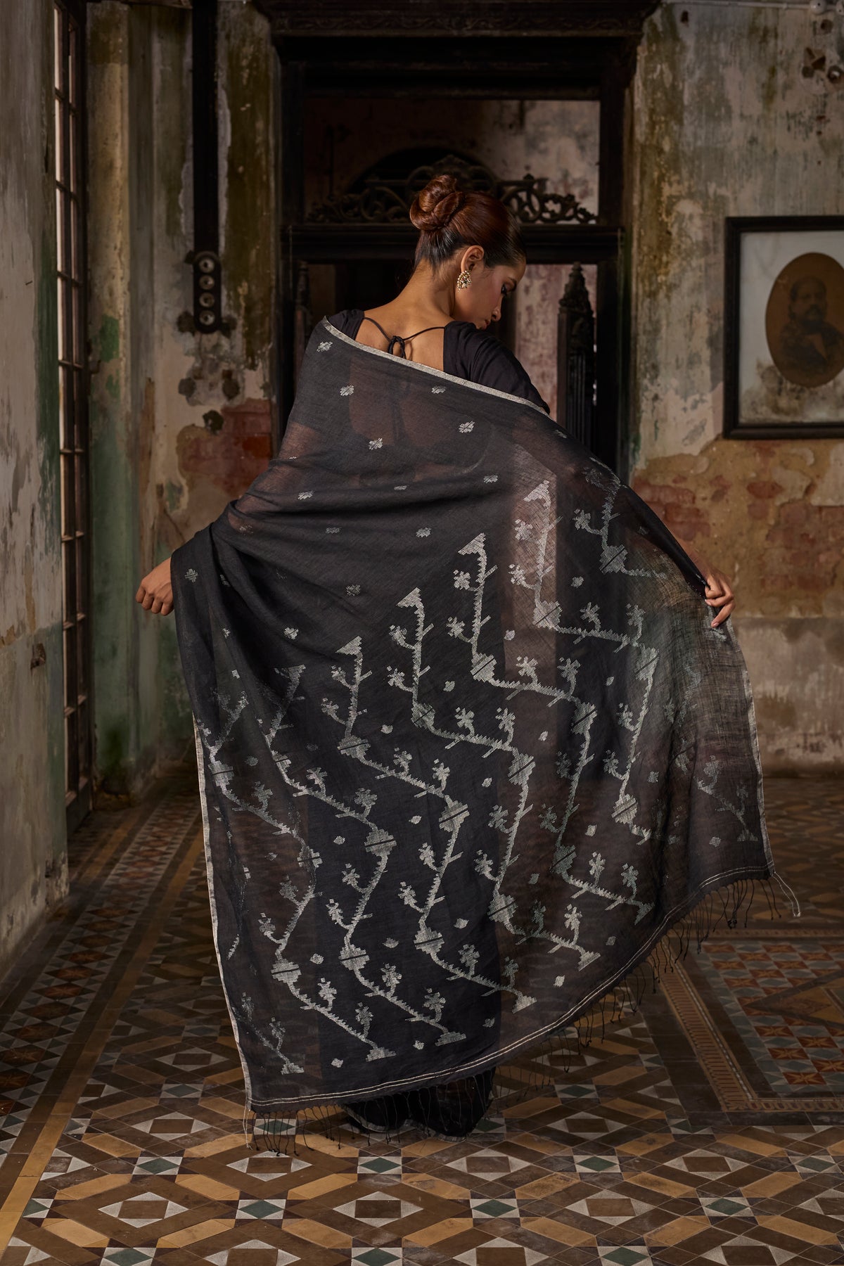 Black Pure Linen Jamdani Handloom Saree