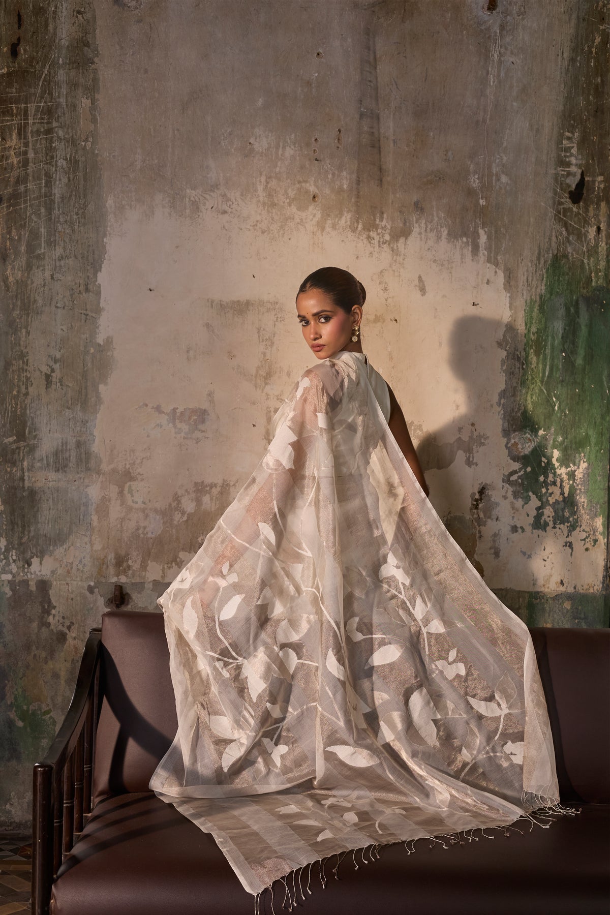 White Pure Organza Silk Jamdani Handloom Saree