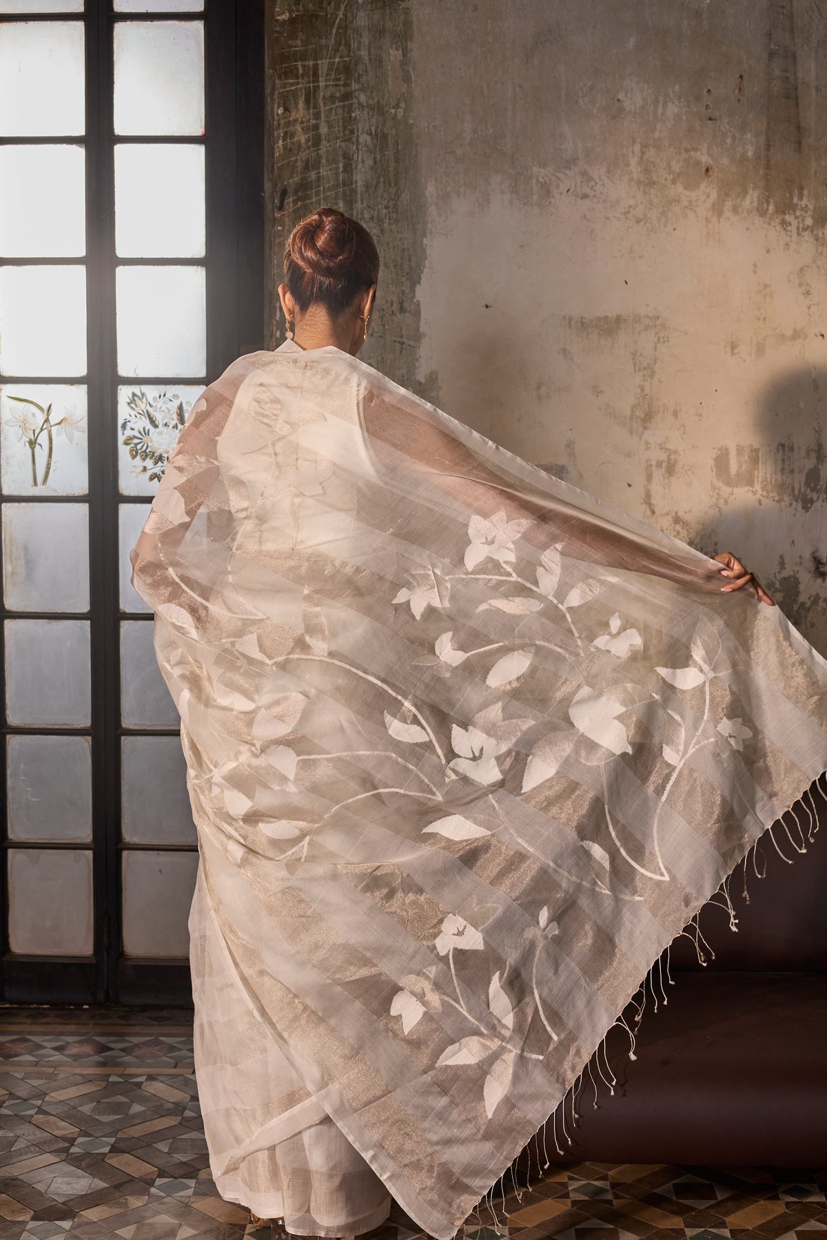 White Pure Organza Silk Jamdani Handloom Saree
