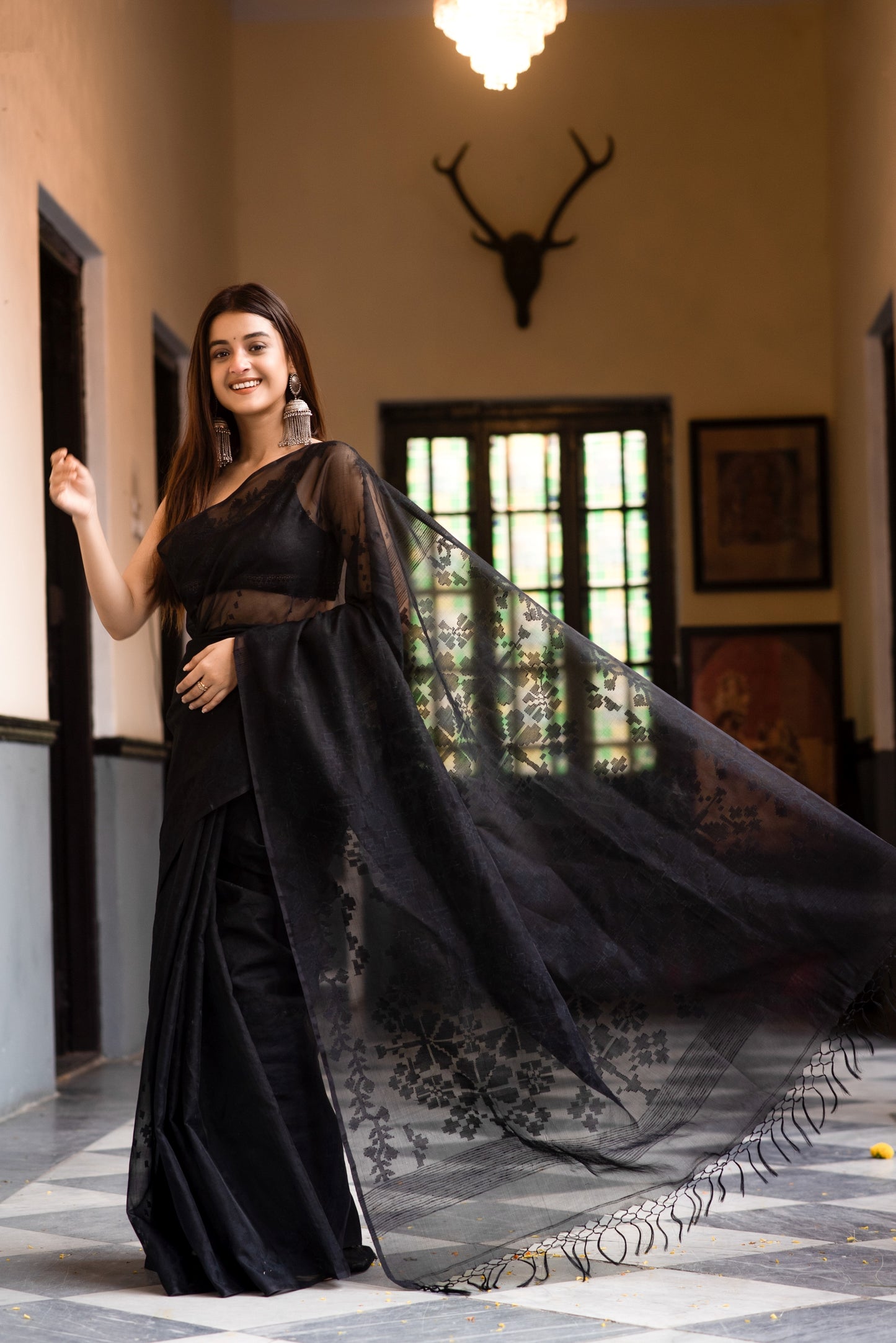 Black Pure Organza Traditional Jamdani Handloom Saree