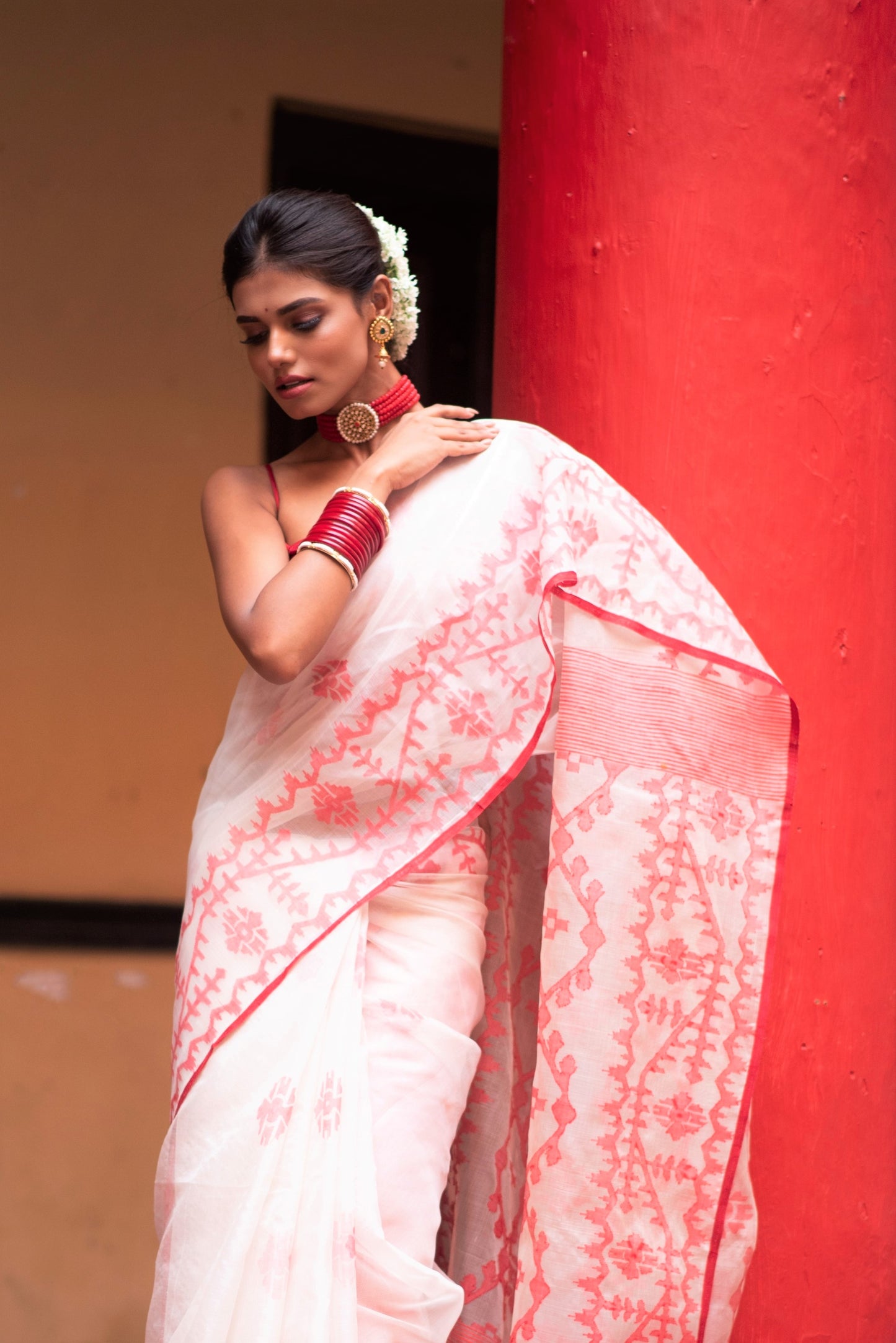 White and Red Pure Organza Traditional Jamdani Handloom Saree (Pre-Order)