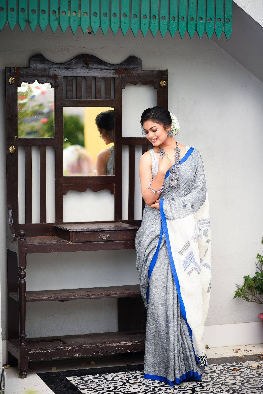 Blue Pure Handspun Cotton Jamdani Handloom Saree