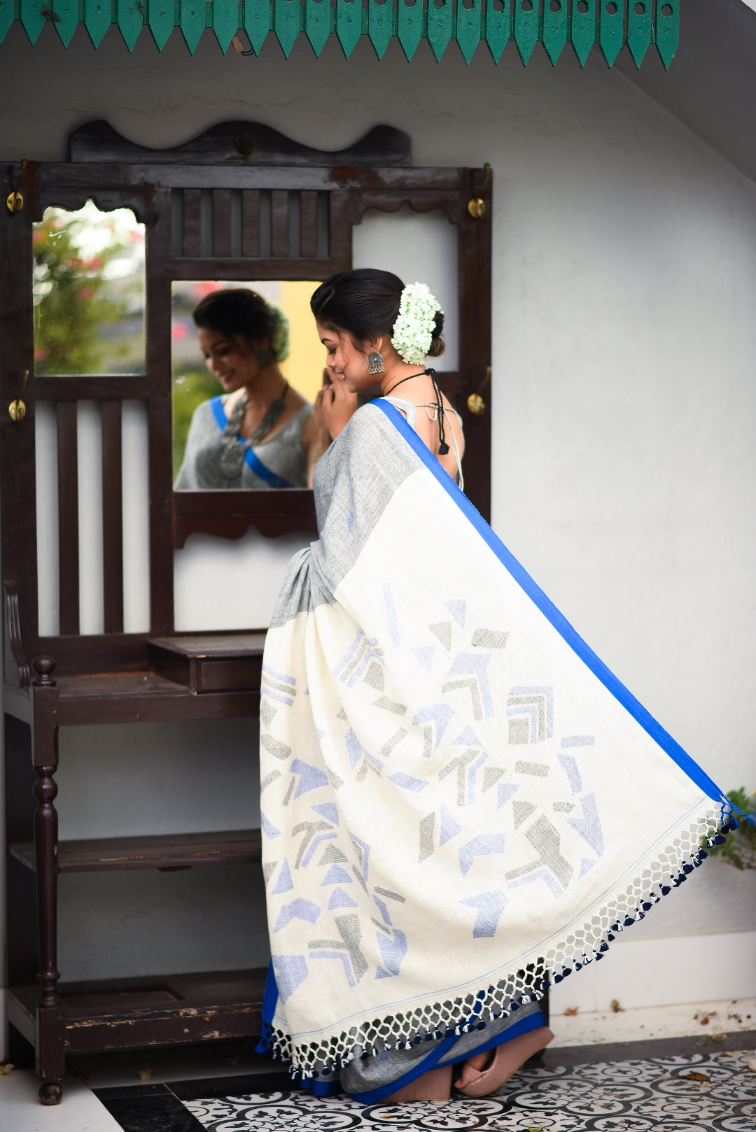 Blue Pure Handspun Cotton Jamdani Handloom Saree