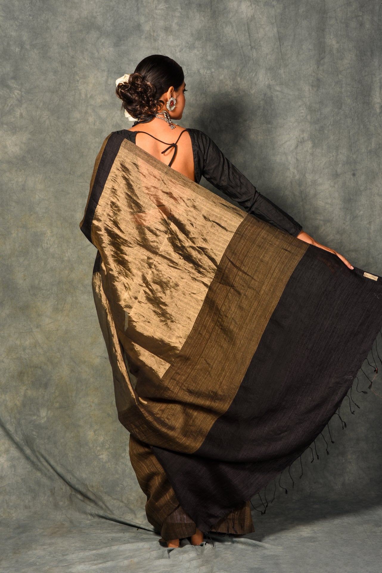 Brown Pure Matka Silk Handloom Saree (Pre-Order)