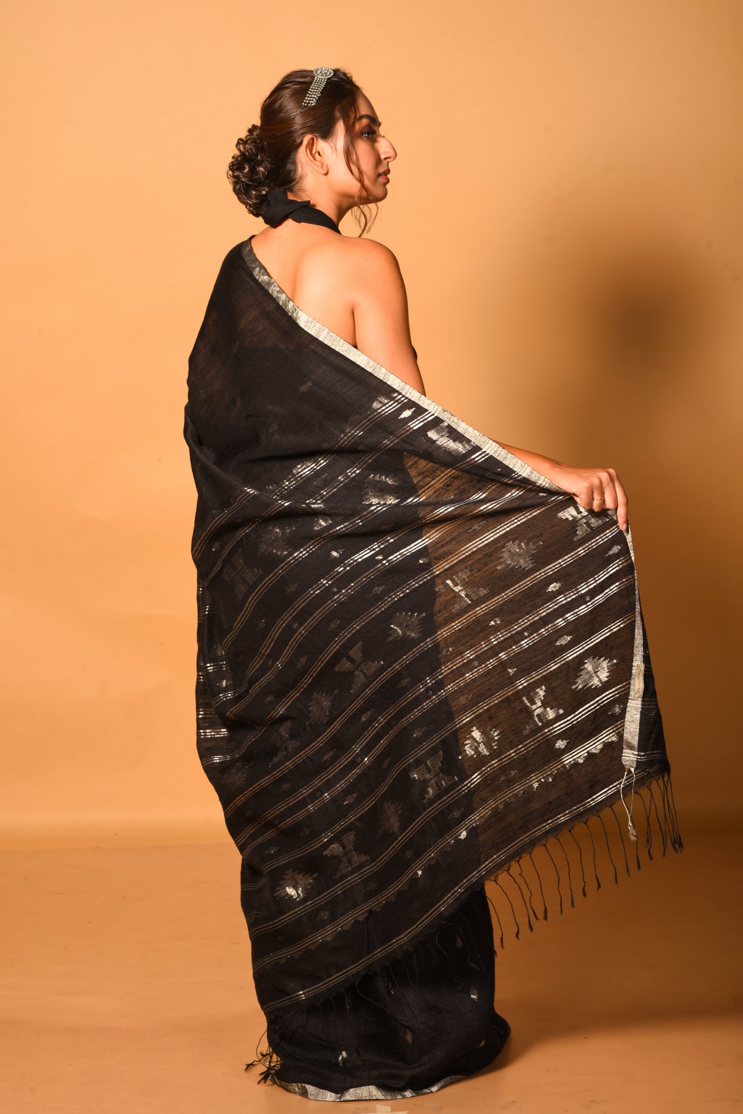 Black Pure Matka Silk Jamdani Handloom Saree