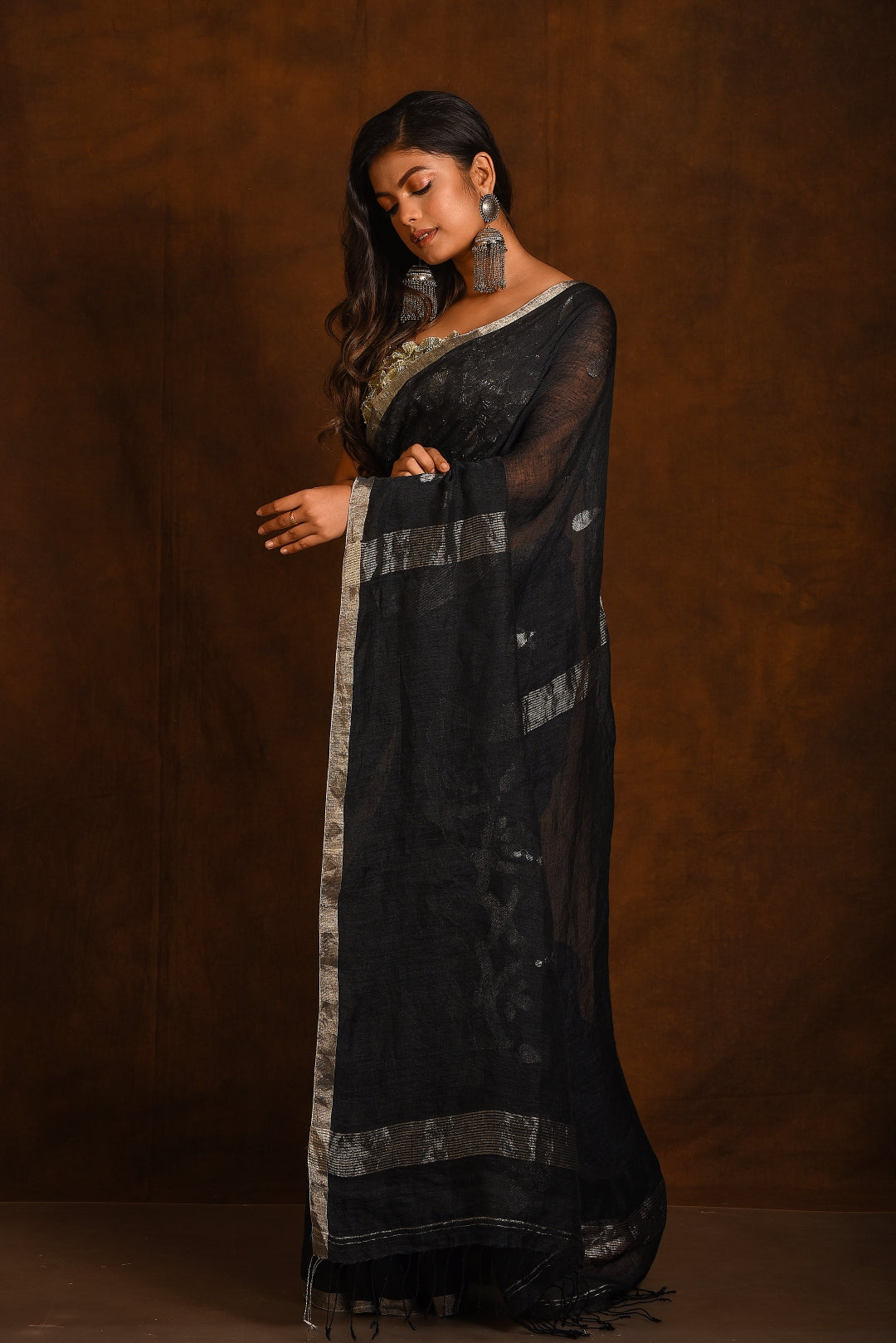 Black Pure Linen Jamdani Handloom Saree