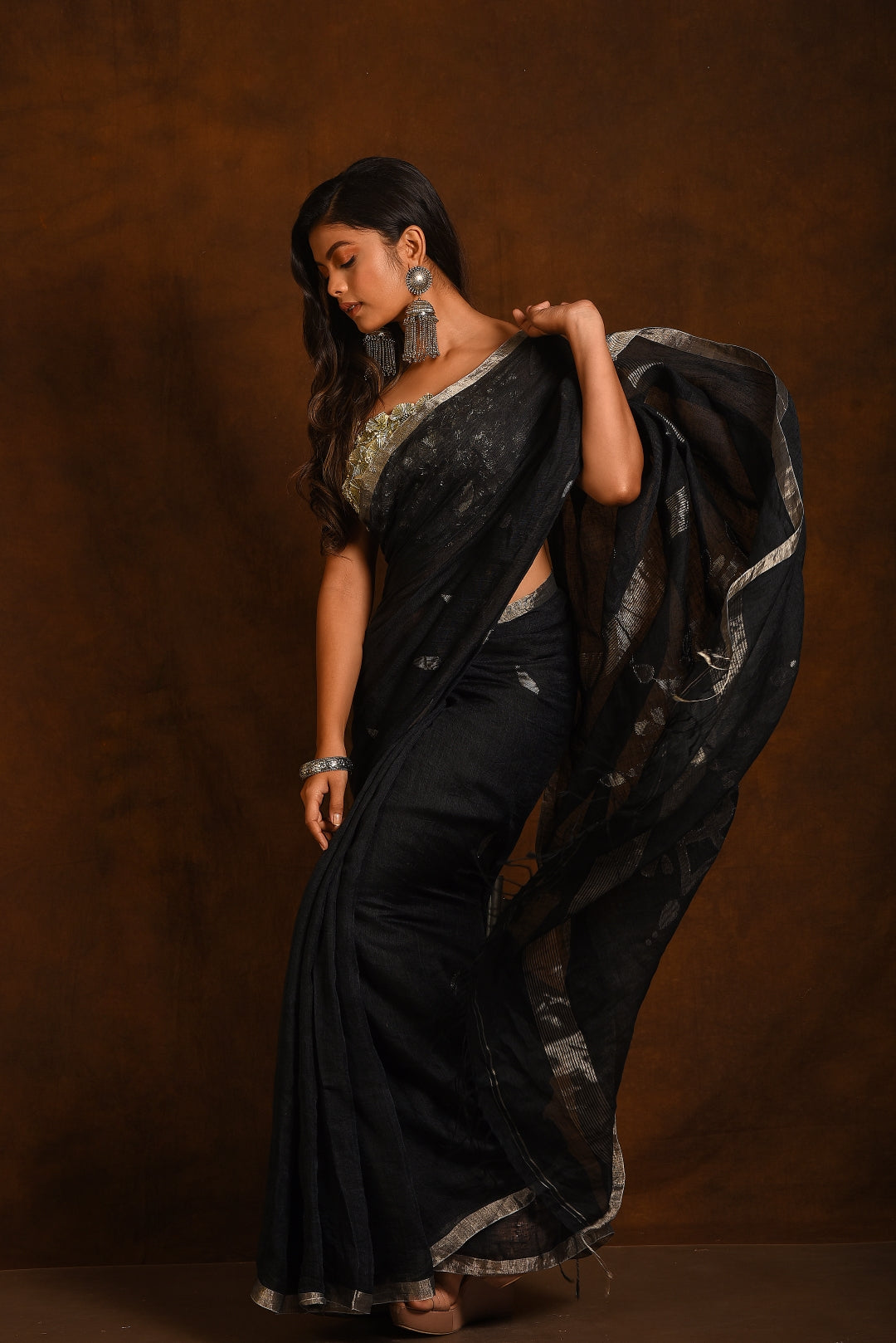 Black Pure Linen Jamdani Handloom Saree