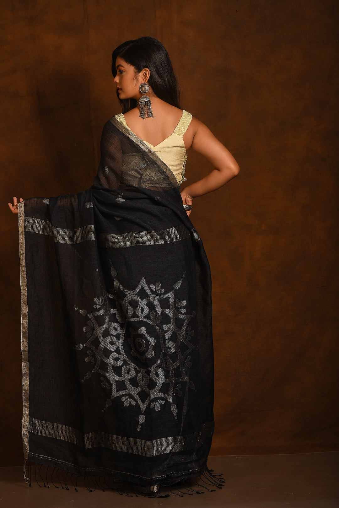 Black Pure Linen Jamdani Handloom Saree