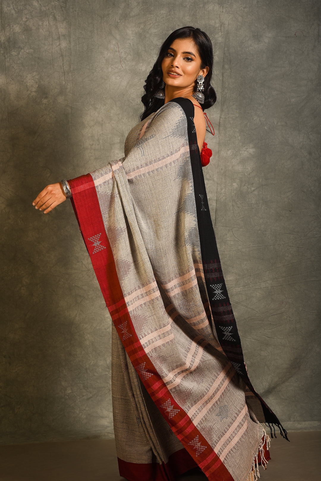 Grey Pure Handspun Cotton Handloom Saree