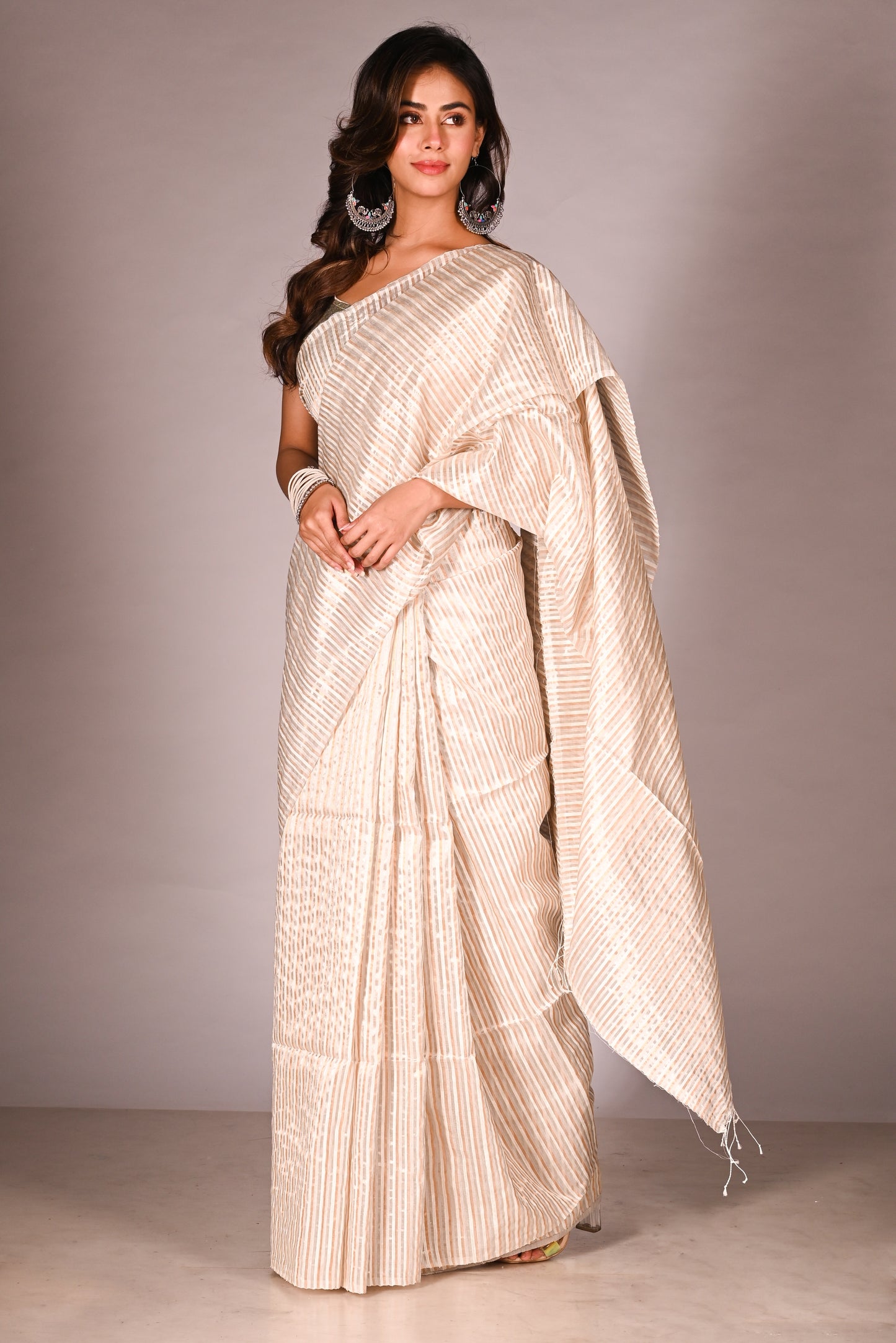 White Pure Matka Tissue Handloom Saree