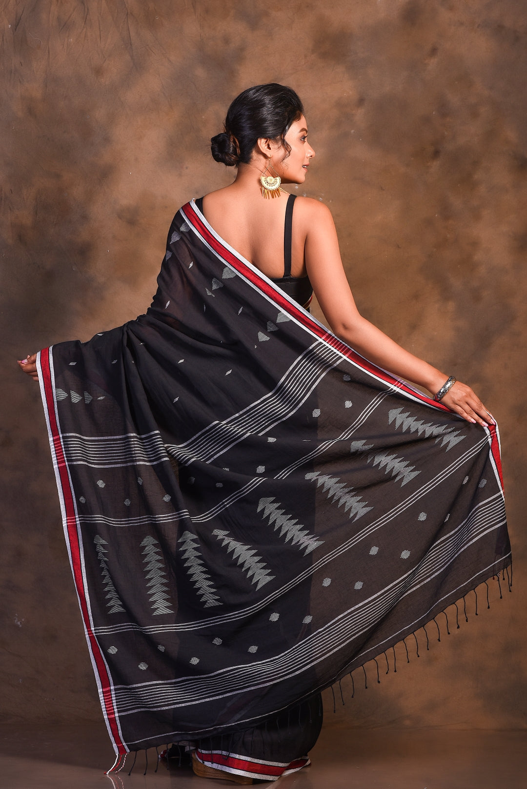 Black Pure Cotton Jamdani Handloom Saree