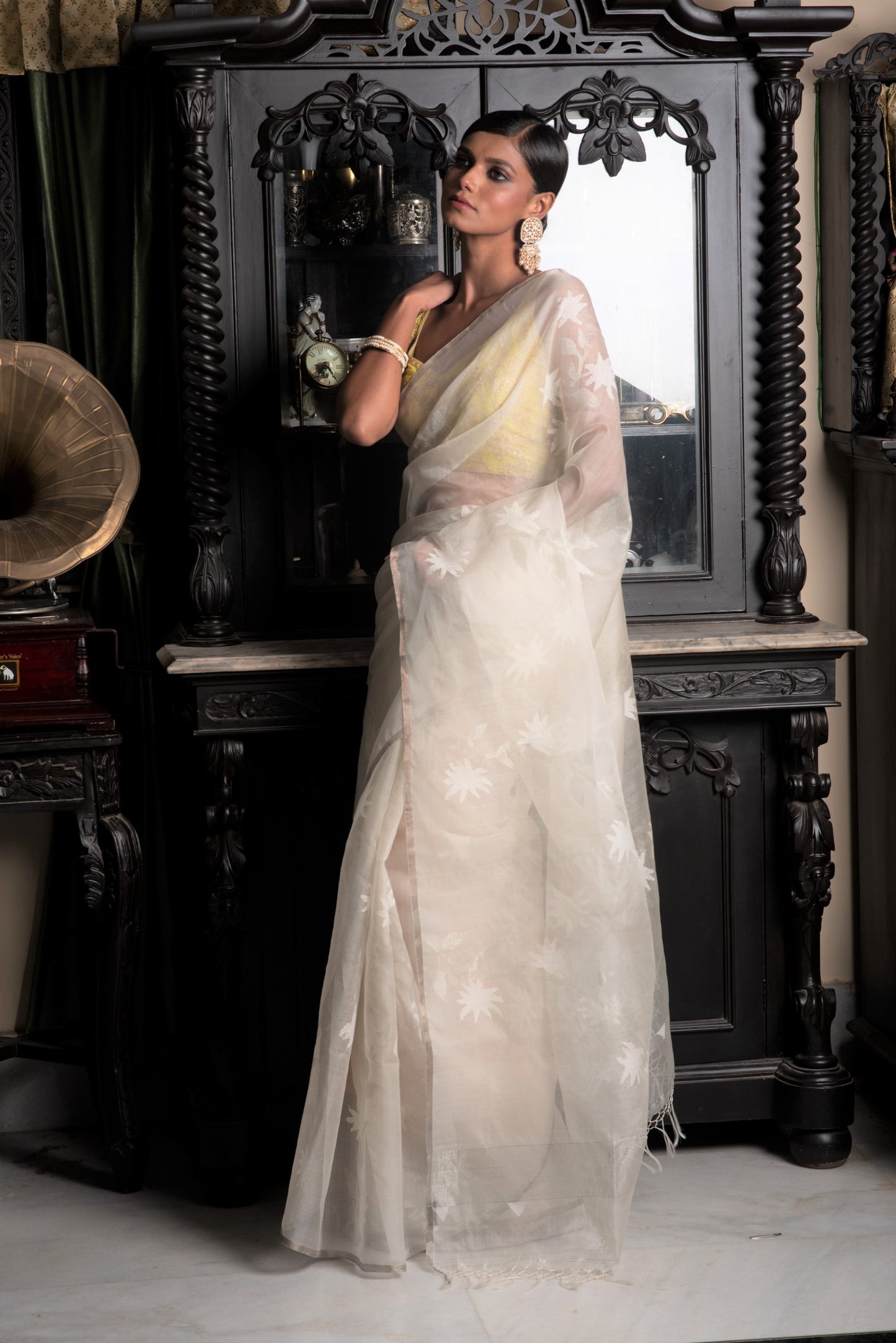 White Pure Organza Silk Jamdani Saree